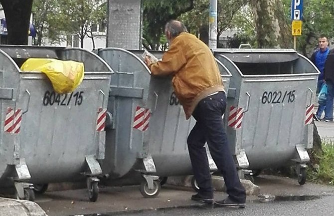 Prosječna cg porodica sa prosječnim primanjima na na ivici ekstremnog siromaštva