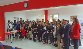 Dodijeljeni sertifikati za 26 dugotrajno nezaposlenih Romkinja