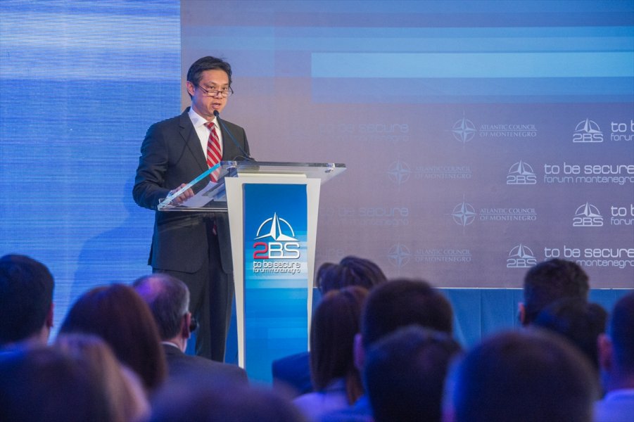 2017051222362931721997180Web