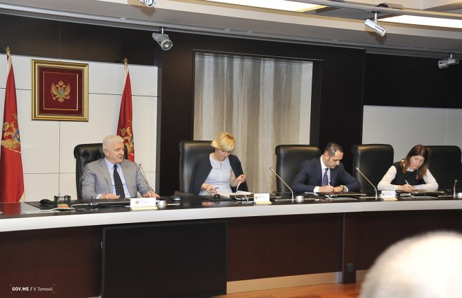 Nema povlašćenih, svaki euro državnog novca mora u državnu kasu