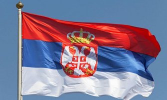Nova srpska demokratija takođe istakla srpsku trobojku ispred svoje kancelarije