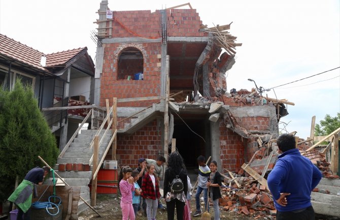 U Zemun polju tokom noći srušen objekat Islamske zajednice