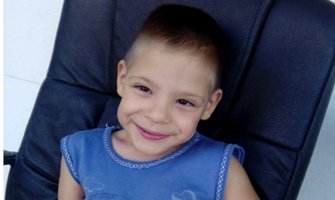 Pomozimo malenom Petru!