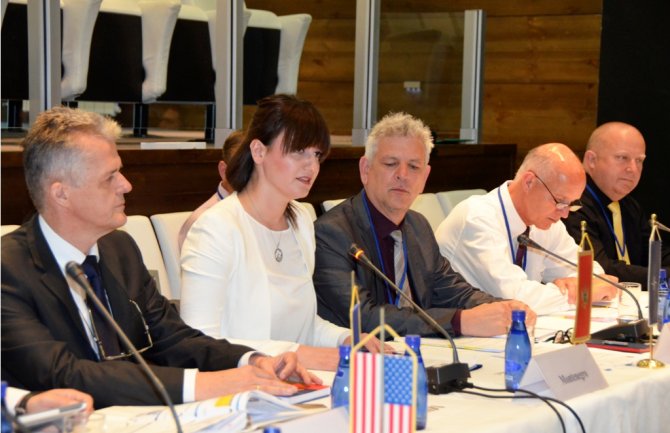 Vojska će nastaviti sudjelovanje u međunarodnim mirovnim misijama