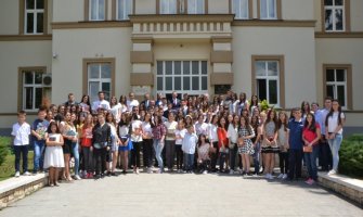 Opština Berane nagradila najbolje učenike