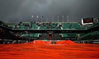 Nevrijeme u Parizu odložilo teniske mečeve