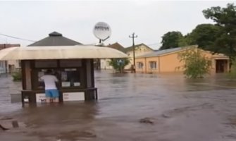 Nevrijeme pogodilo Vršac: Žena stradala, kuće poplavljene, 40 osoba evakuisano