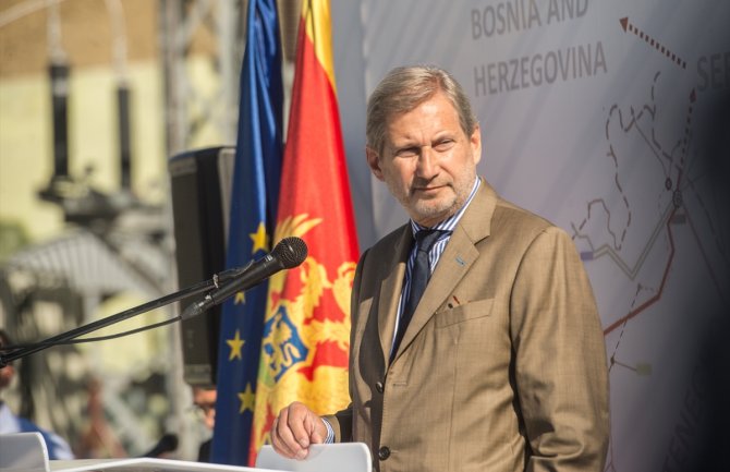 Han: Bojkot opozicije utiče na ugled zemlje