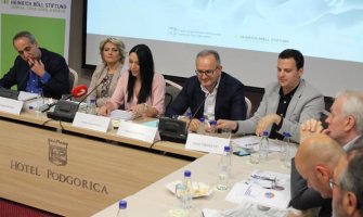 Novac se selektivno troši na neke medije a uskraćuje drugima