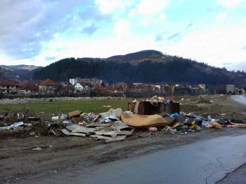 19197422102137257890069141682256096o