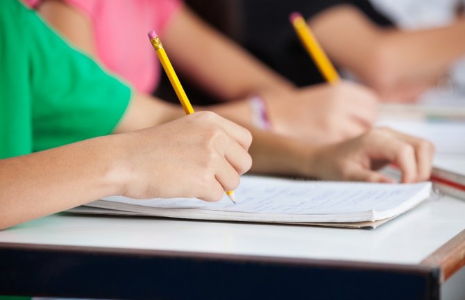 Besplatni udžbenici za sve đake prvake u opštini Kotor