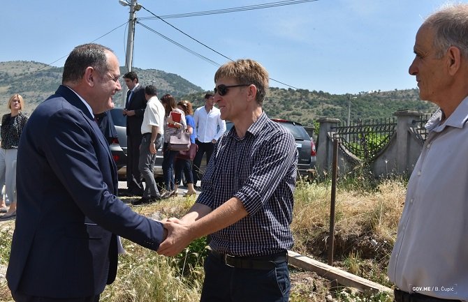 Ministarstvo poljoprivrede Demokratama: Mi smo na terenu sa proizvođačima