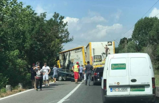 Saobraćajna nezgoda u Zeti, saobraćaj u prekidu