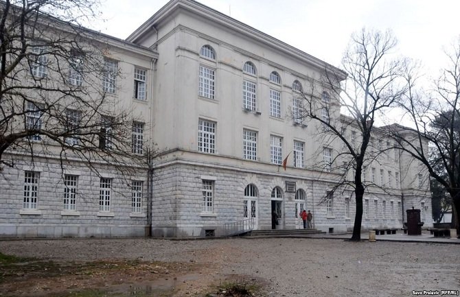 U avgustu još dva odjeljenja Gimnazije