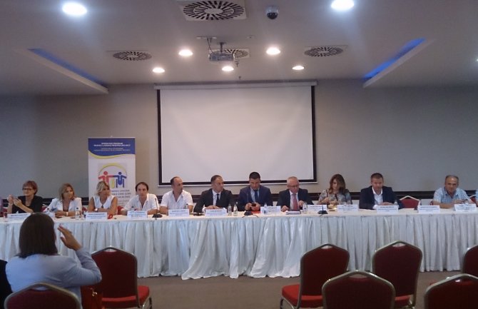 Unapređenje položaja ranjivih ciljnih grupa nezaposlenih osoba