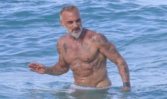 Pogledajte seksi italijanskog milionera (49) koji je potvrdio zašto je fatalan za žene (FOTO)