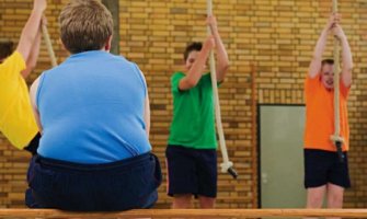 Kod osnovaca i srednjoškolaca izražena gojaznost i deformiteti kičme