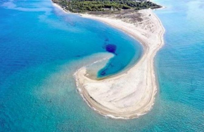 Plaža koja nikad nije ista (FOTO/VIDEO)