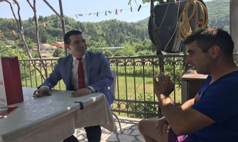 Glavni problem mještana Donjeg polja su nezaposlenost i vodosnabdijevanje