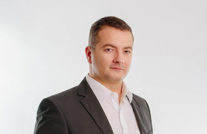 Vuksanović sjutra na komemoraciji u Srebrenici