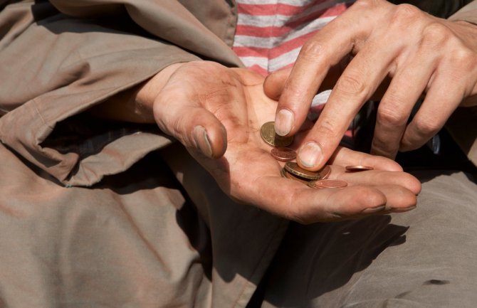 Dnevno uzmu i do 400 eura: Iza prosjaka stoje organizovane kriminalne grupe