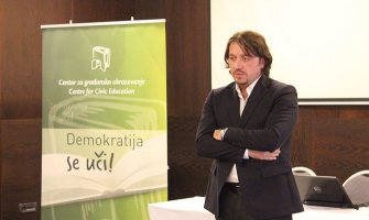 Sekulović: CG se nalazi u dubokoj političkoj krizi