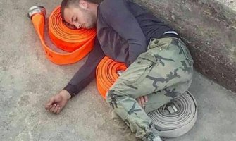 Hrabrost jednog dobrovoljca: Gasio požar sa vatrogascima pa od umora zaspao