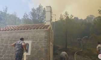 Ovako je spašena crkva na Luštici od požara (VIDEO)