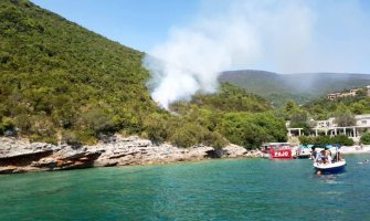 Uhapšen Poljak zbog požara na plaži Žanjice(VIDEO)