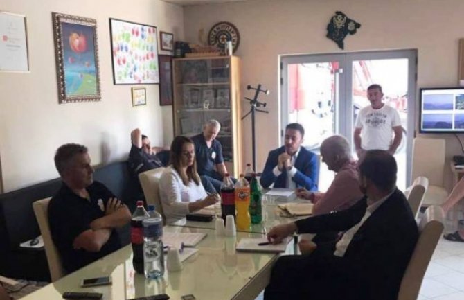 Cetinjskim vatrogascima bonus od 200 eura na julsku platu