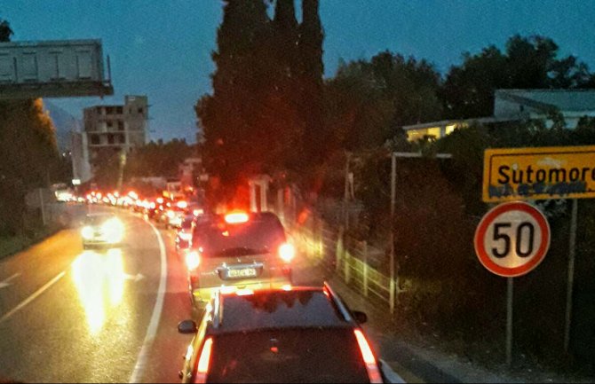 Leković: DPS kriv za saobraćajni kolaps u Baru