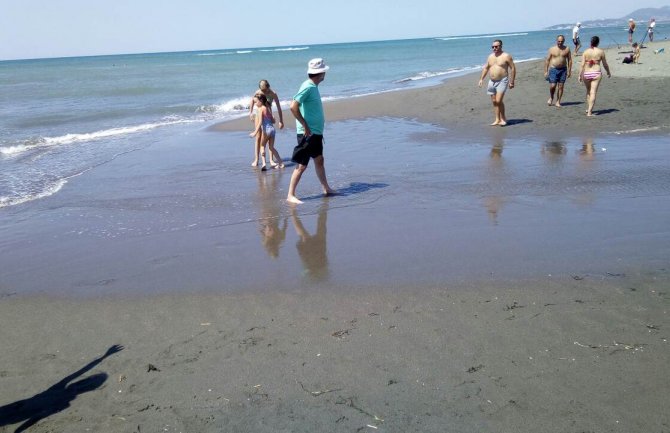 Čekaju se bageri da otvore ušće