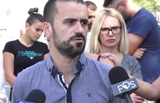 Organizovan skup povodom monstruoznog vješanja psa u naselju Mareza 