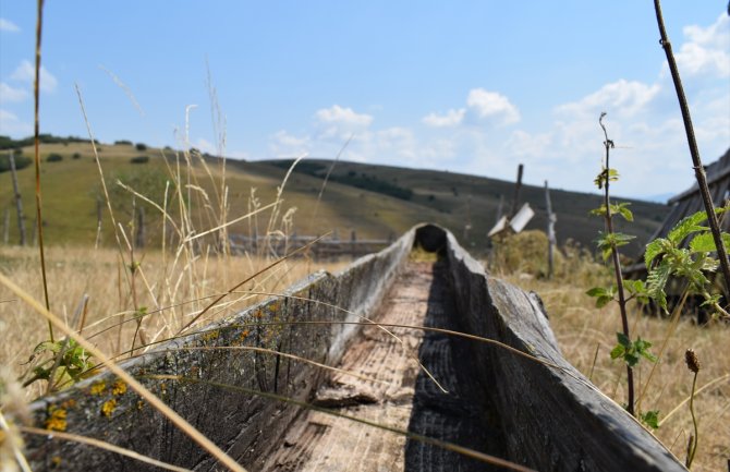 Suša i nestašica vode na Pešteru: Stanovnici razmišljaju o napuštanju sela