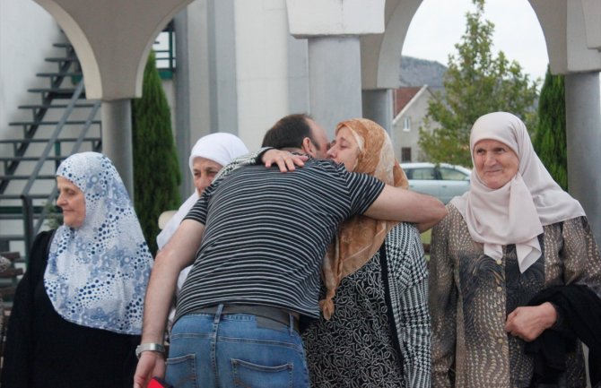 Iz Crne Gore na hadž otputovala 83 vjernika: Sve duše su srećne što posjećuju Meku i Medinu