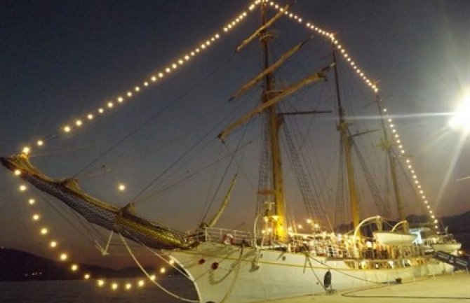 Sinoć svečano obilježena 84. godišnjica školskog broda “Jadran”