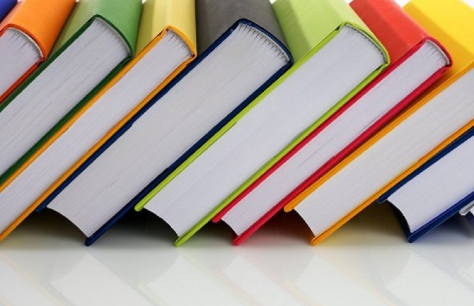 Naknade za pisanje kurikuluma iznosile od 100 do 300 eura