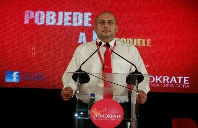 Mujković: DPS ne mogu oprati ni Zeta, ni Tara, ni Ćehotina