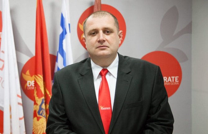 Čađenović: Prijeti li Podgorici blokada gradnje?