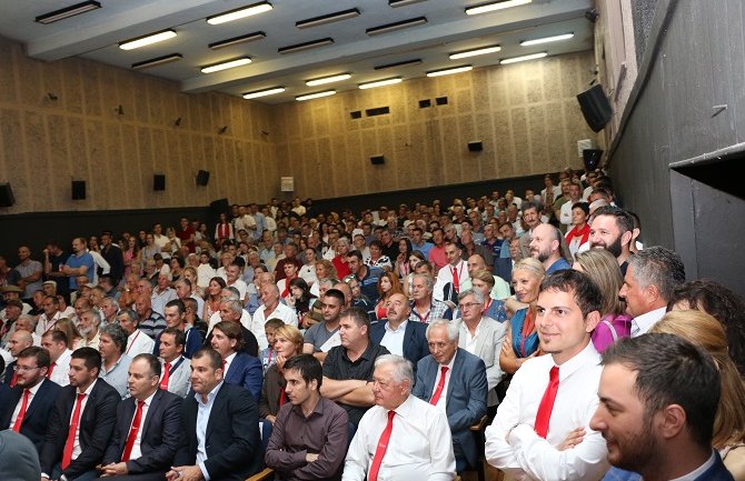 Demokrate: Nećemo dozvoliti uništavanje poljoprivrede i stočarstva na Žabljaku