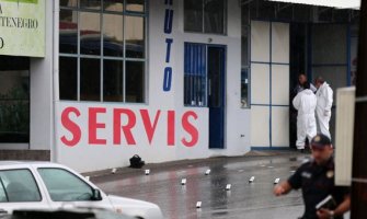 Ubistvo u Podgorici za 8 sekundi, pronađen zapaljen automobil