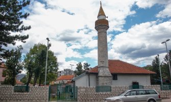  Džamija hadži Ismaila, jedina očuvana u Nikšiću: Preživjela i miniranje '93.(FOTO)