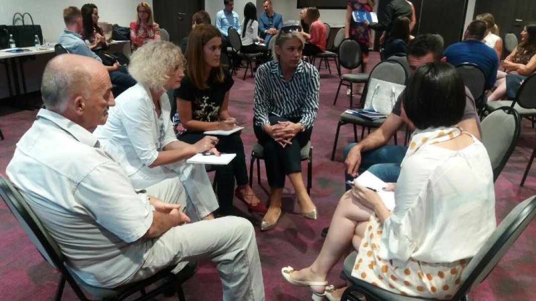 image00205aac194a391673512ea71047fccbab39669fde5f857cc0890c6e783f125a8608fV