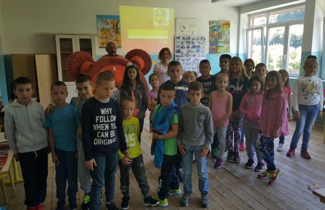 Zavod za metrologiju 11 godina rada obilježio posjetom osnovnoj školi u Šavniku