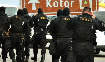 Kotor: Policijska opsada zbog Škaljaraca i Kavčana