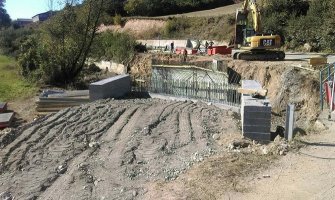 U mjestu Mahala u toku radovi na izgradnji mosta na Ljuboviđi 