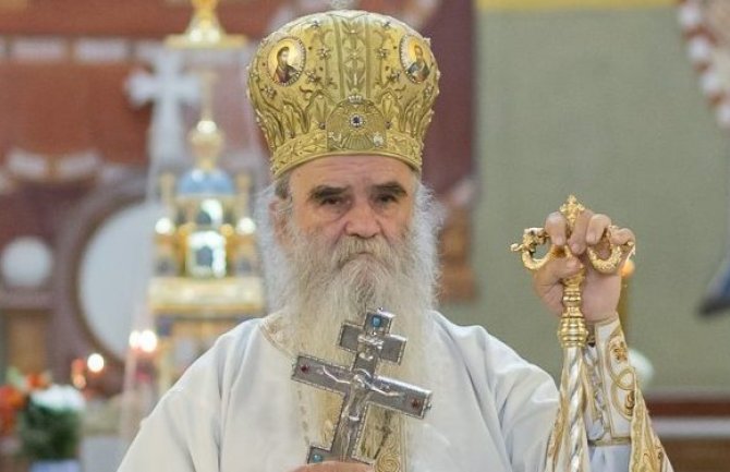 Amfilohije: Skidanje krsta sa Sahat-kule bi bio najstrašniji zločin protiv Crne Gore