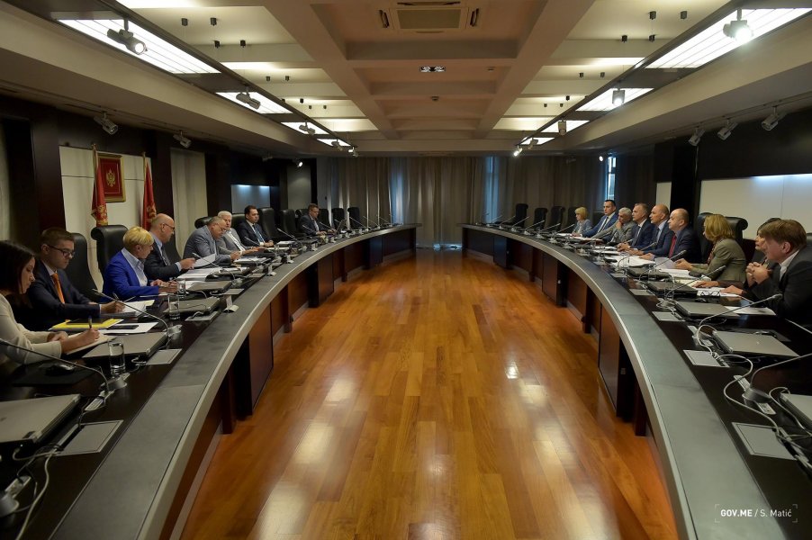 21641006504867256532397590405107347969765o