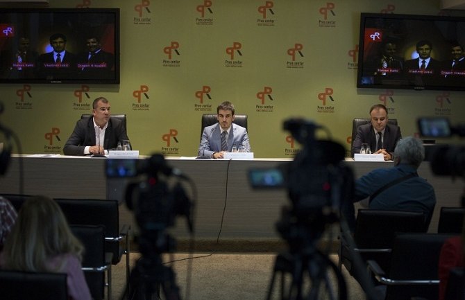 Jokić: Ne glasajte za to da se sve opštine Crne Gore presele u Podgoricu