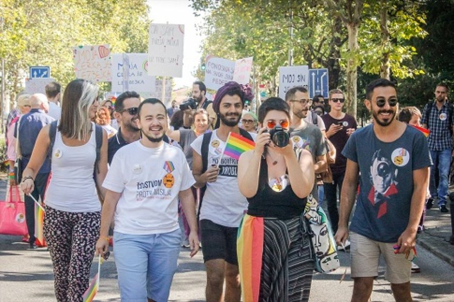 2017092322589746126136946Web